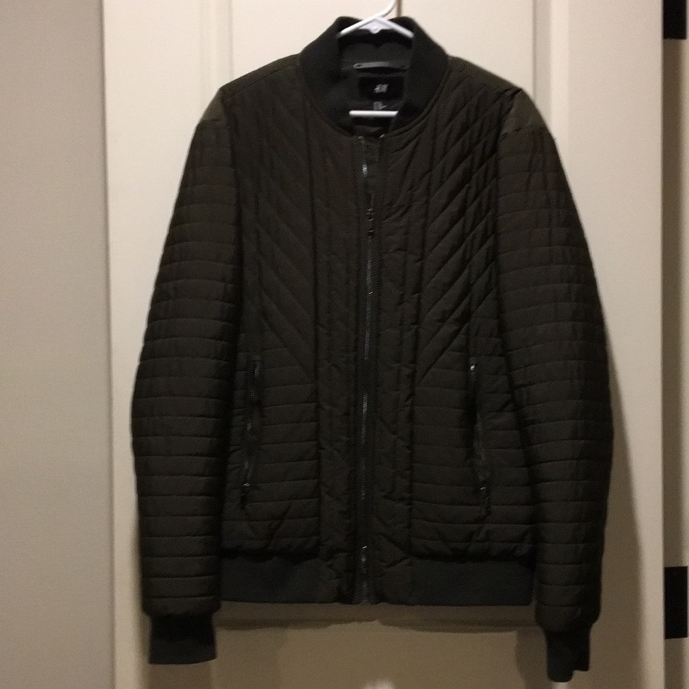 H&M mens ZipUp Quilted puffer Bomber Jacket zipper pockets Olive Green size 44R